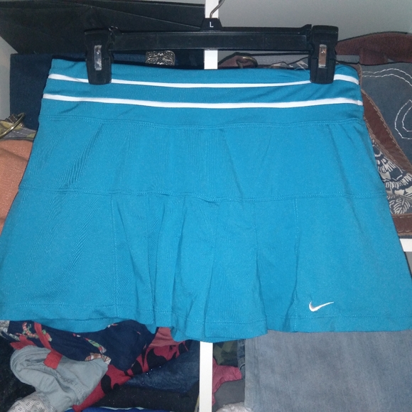 Nike Tennis Skirt Medium 💙 - Picture 2 of 12